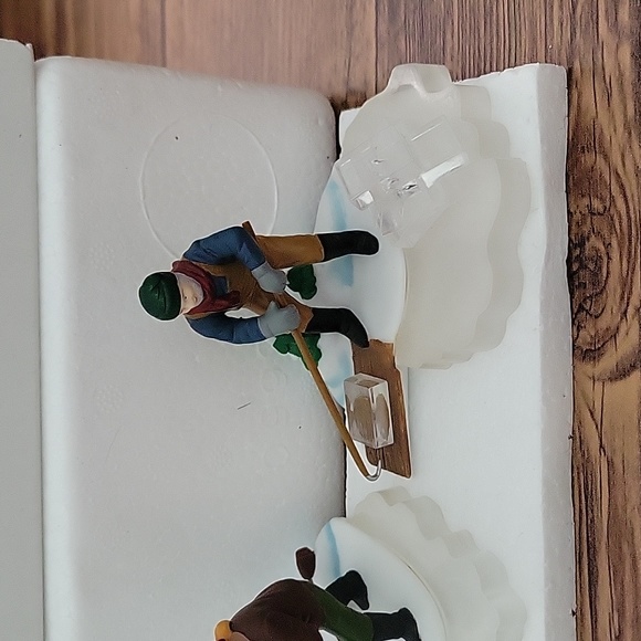 Department 56 Blue Star Ice Harvesters - Picture 3 of 5